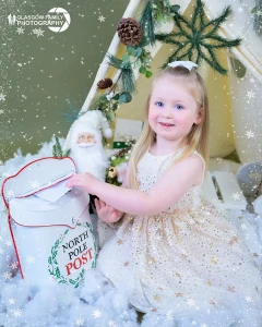 glasgow christmas photography green tent girl